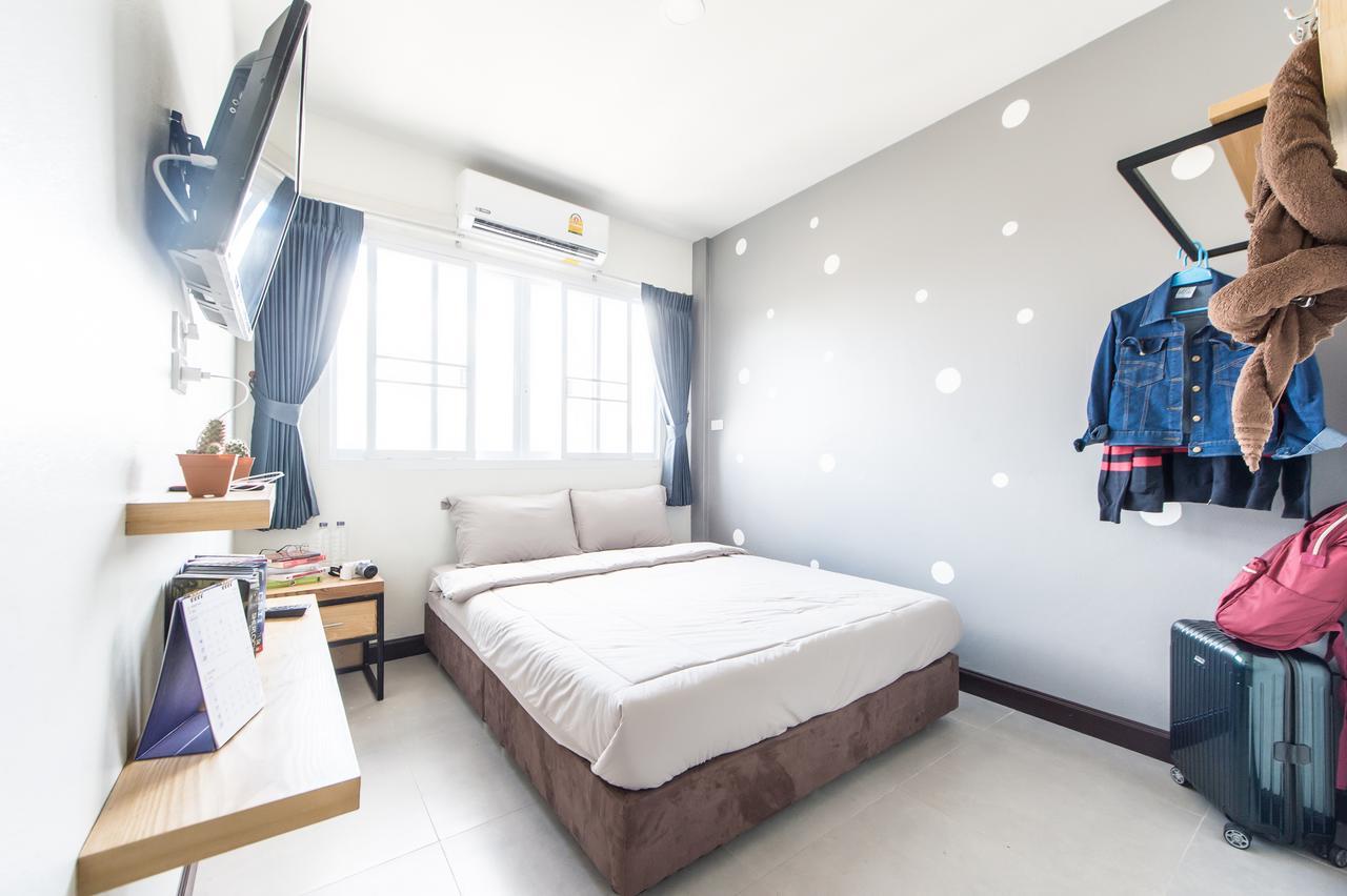 Full Stop. Hostel Τσιάνγκ Μάι Εξωτερικό φωτογραφία