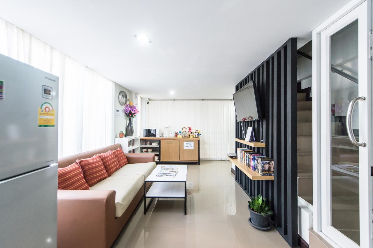 Full Stop. Hostel Τσιάνγκ Μάι Εξωτερικό φωτογραφία