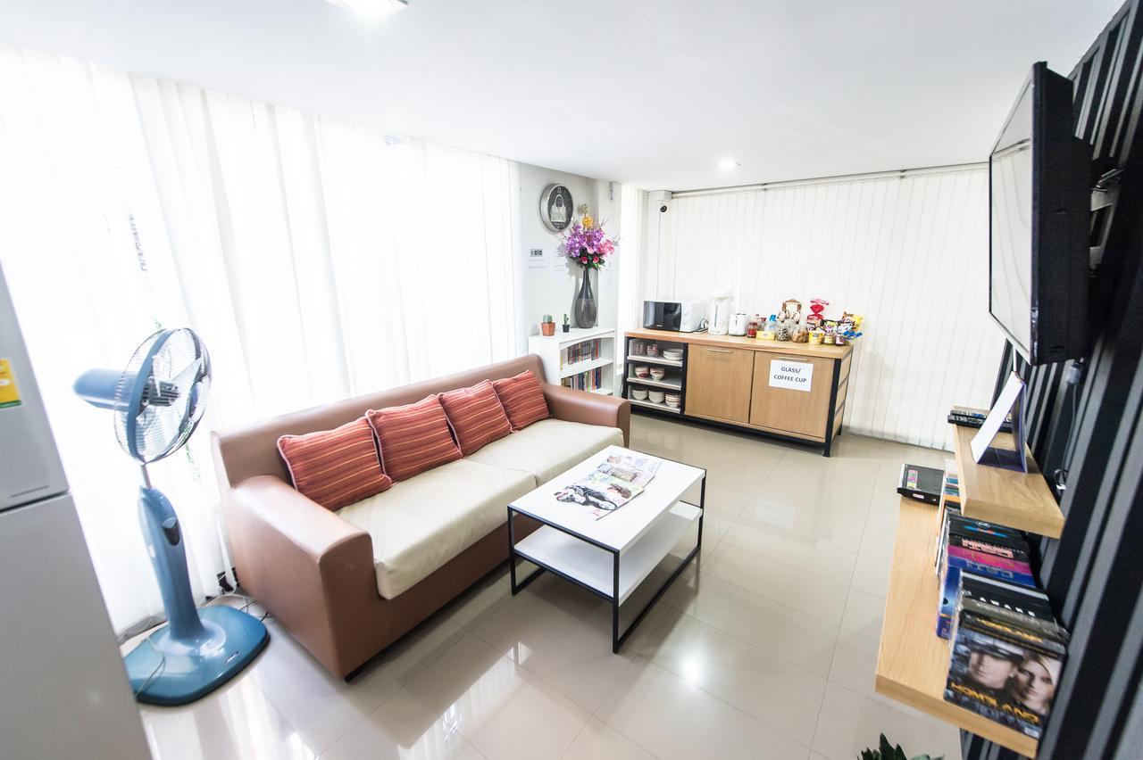Full Stop. Hostel Τσιάνγκ Μάι Εξωτερικό φωτογραφία